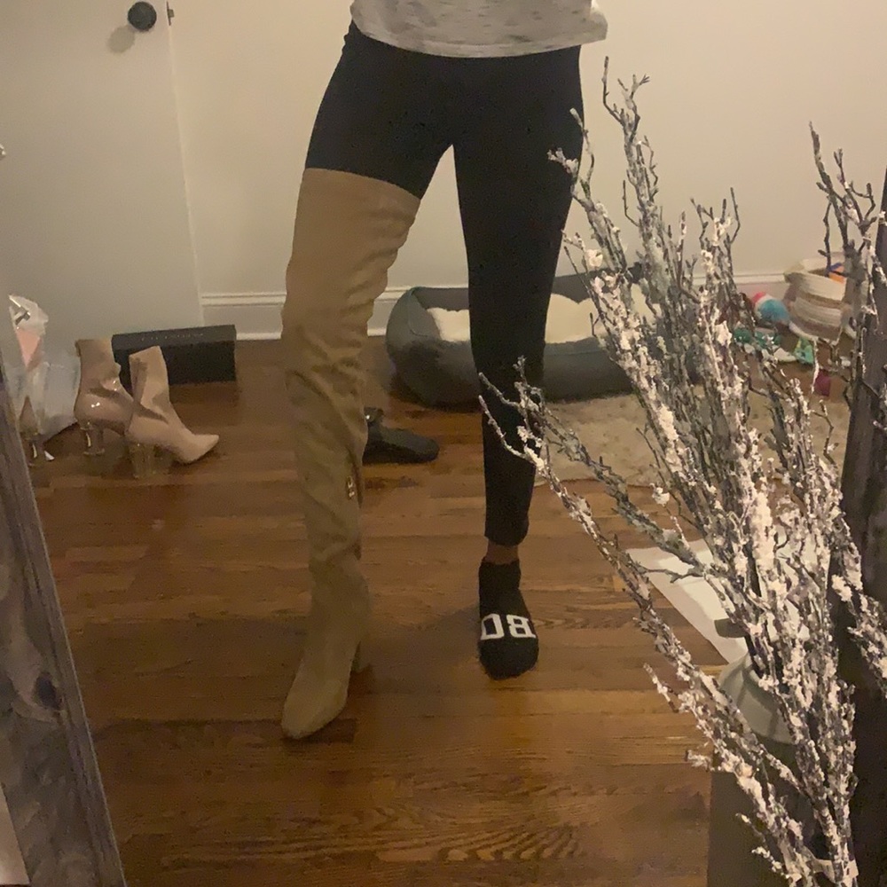 Thigh high boots - Picture 3 of 9